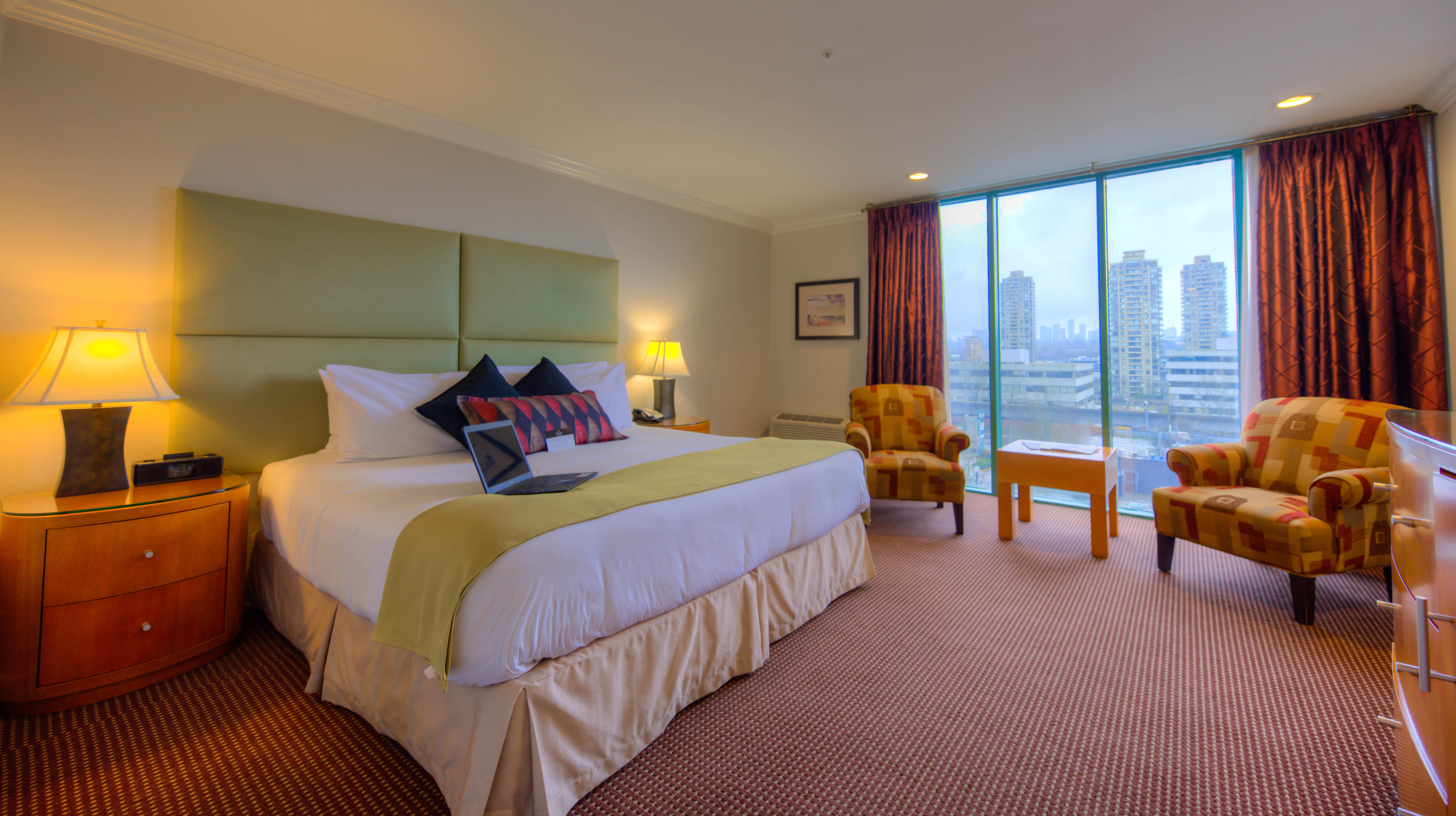 Executive Suites Hotel & Conference Center, Metro Vancouver Burnaby Exterior photo