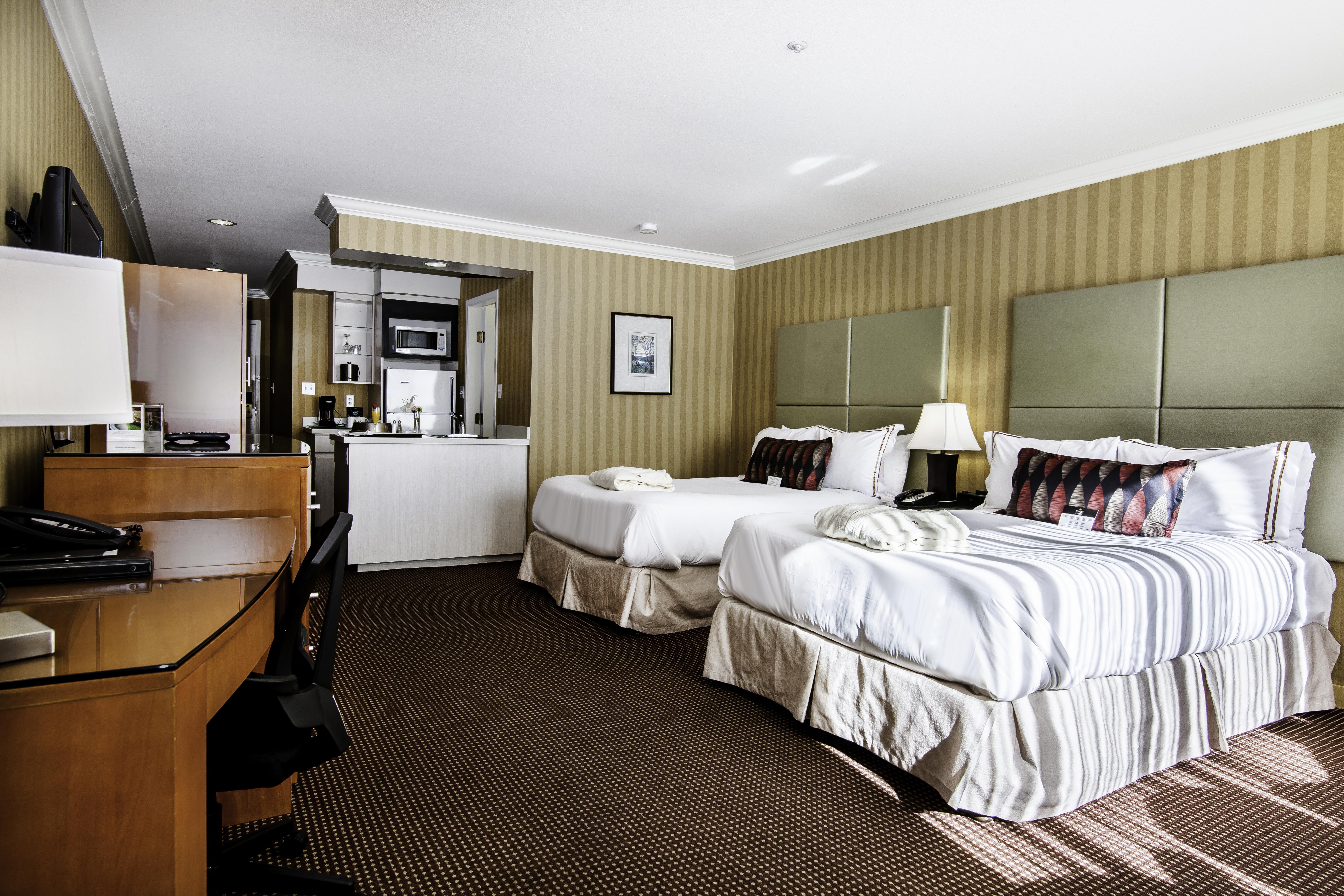 Executive Suites Hotel & Conference Center, Metro Vancouver Burnaby Exterior photo
