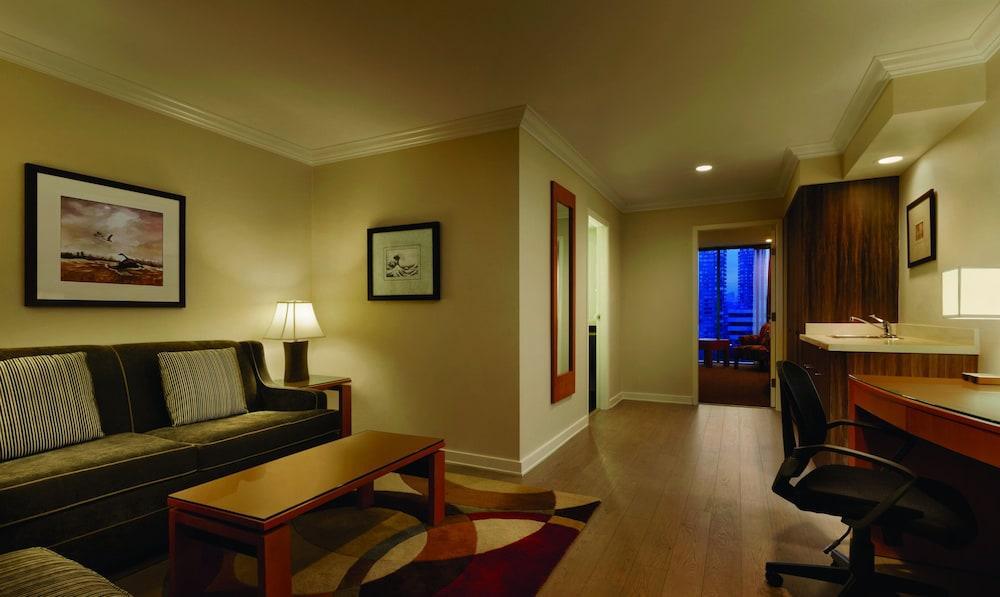 Executive Suites Hotel & Conference Center, Metro Vancouver Burnaby Exterior photo